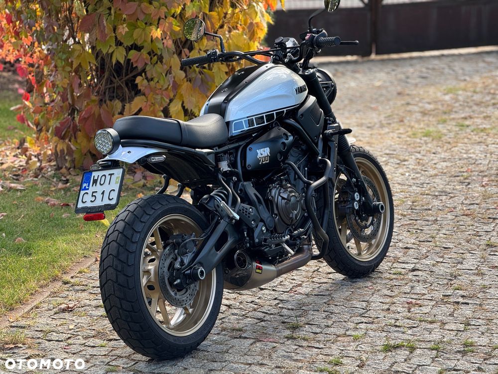 Yamaha XSR - 16