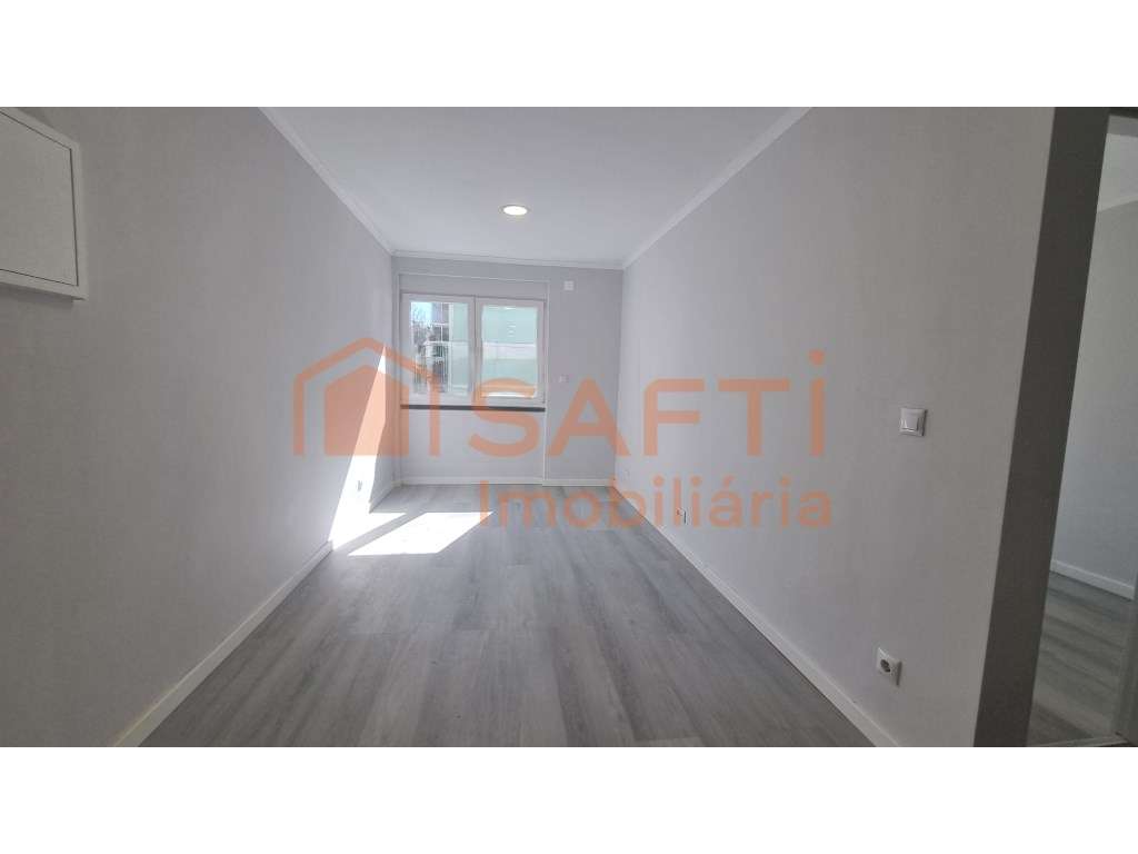 Apartamento T2 em Benfica - Grande imagem: 5/10