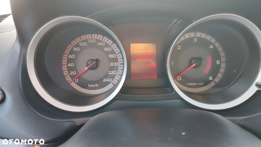 Mitsubishi Lancer 2.0 DID Instyle NAVI - 2