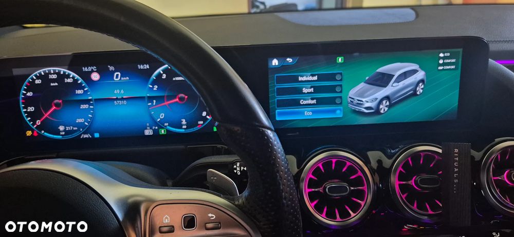 Mercedes-Benz GLA 200 - 14