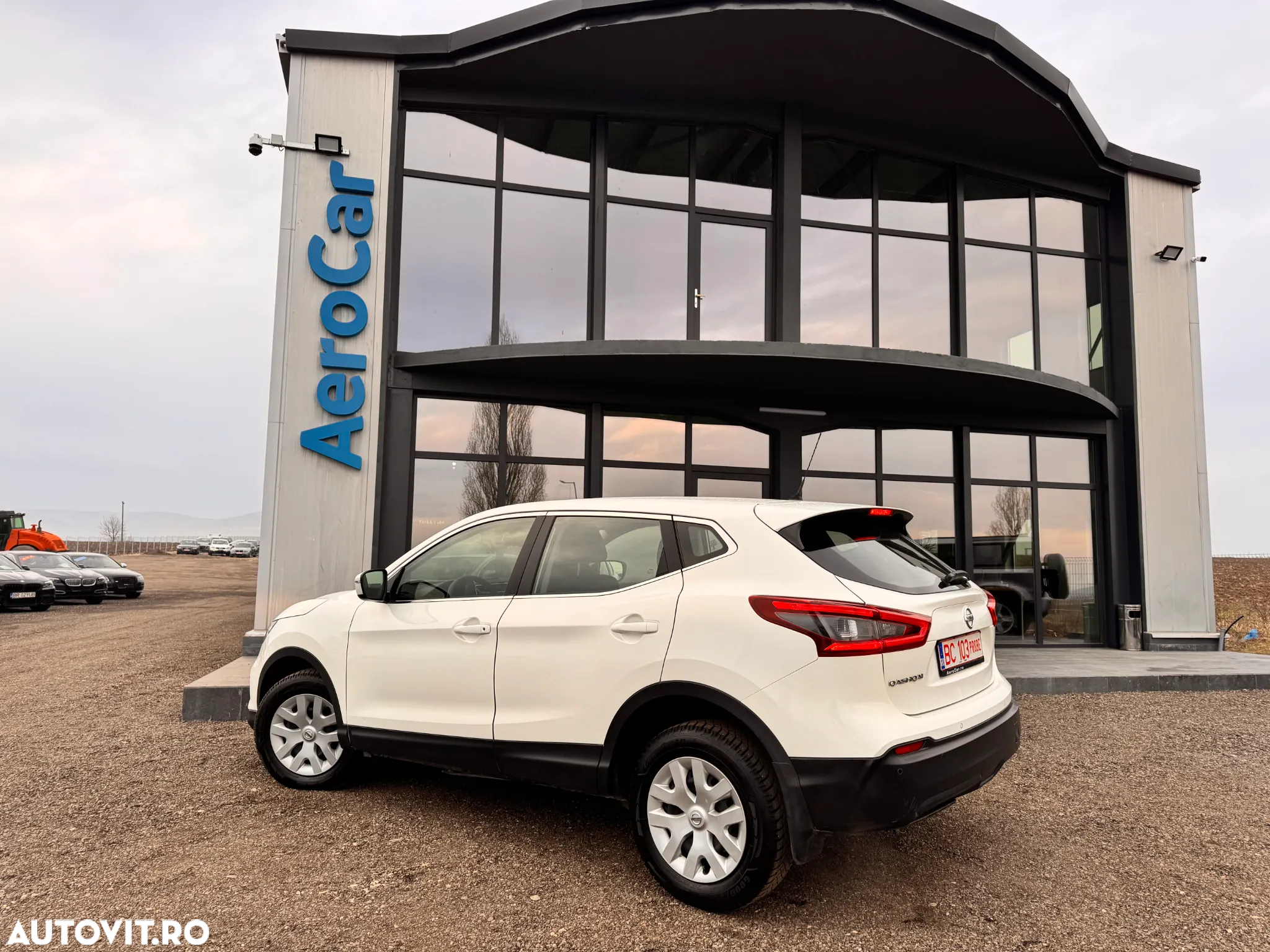 Nissan Qashqai 1.6 DCI ACENTA - 5