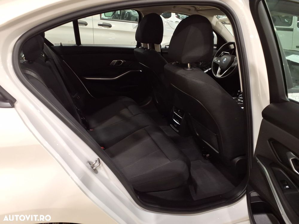 BMW Seria 3 - 10