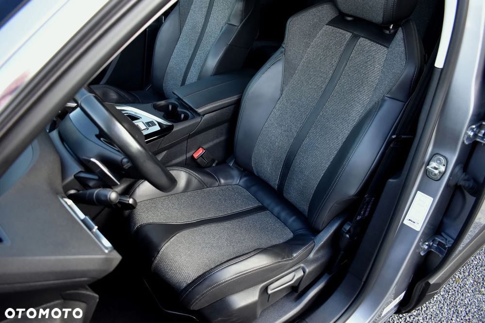 Peugeot 5008 BlueHDi 130 EAT8 Active - 25