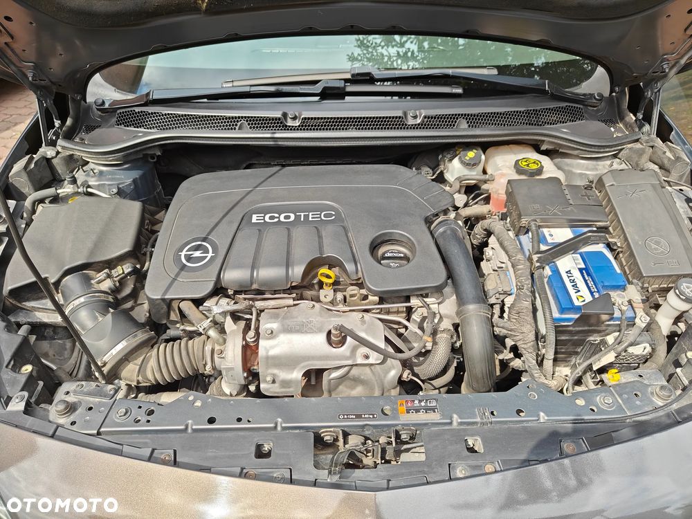 Opel Astra 1.6 CDTI Cosmo - 9