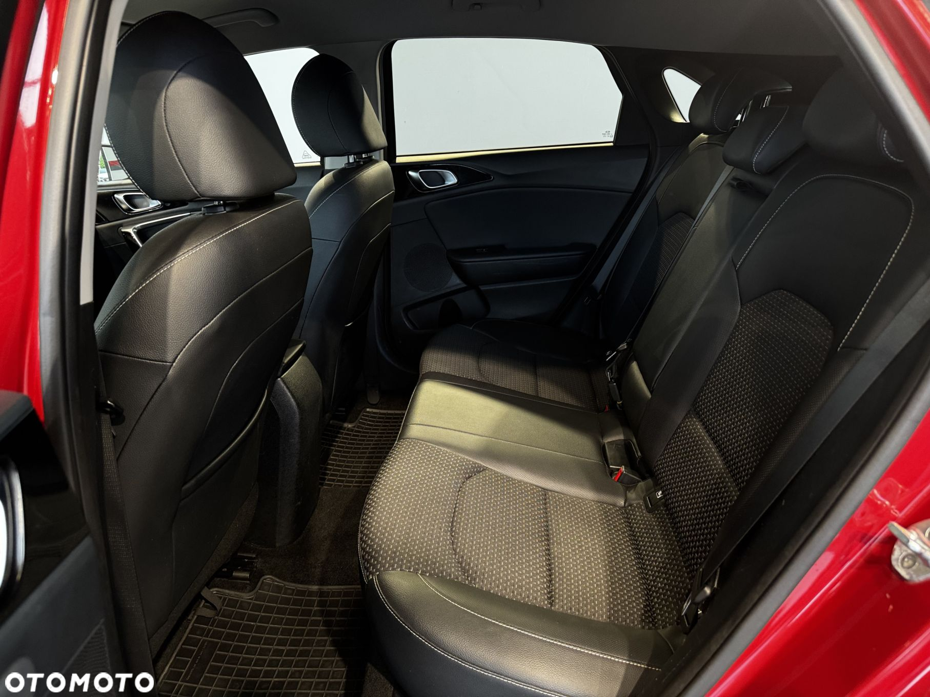 Kia Ceed - 15
