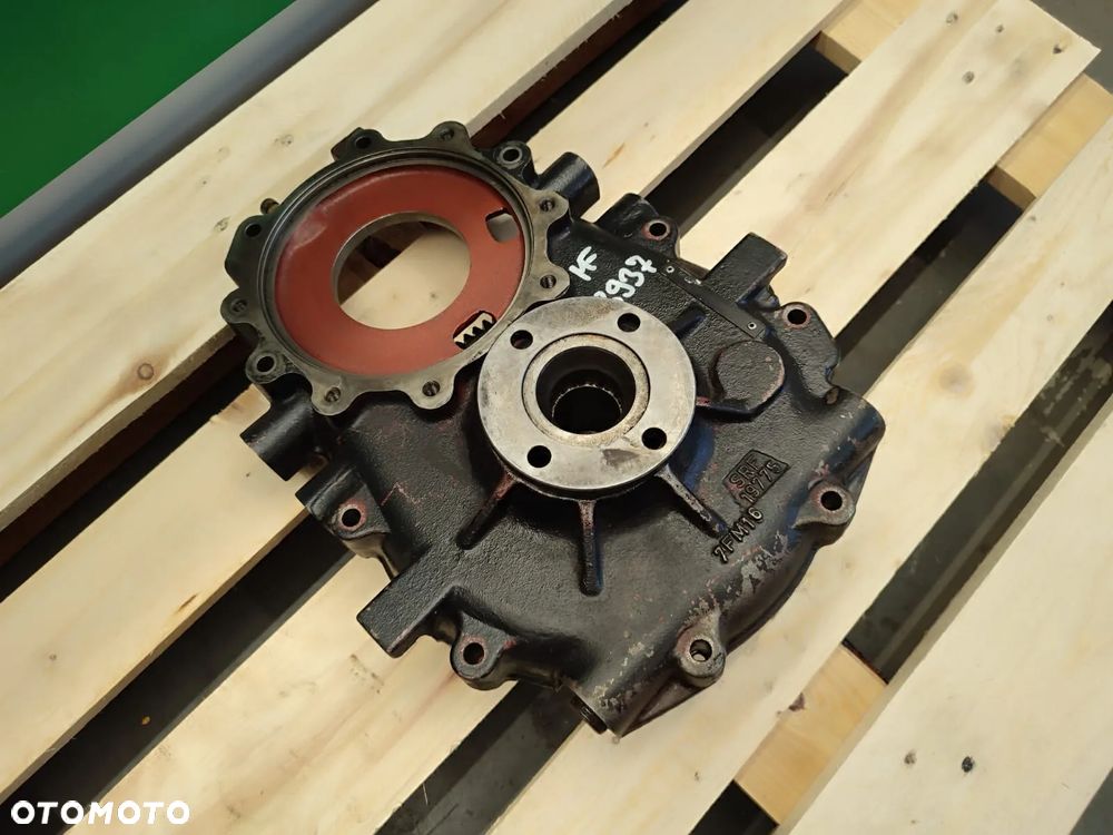 Obudowa przekładni 4232343M1 Massey Ferguson 8937 - 8