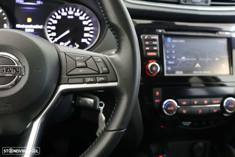 Nissan Qashqai 1.5 dCi N-Connecta - 12