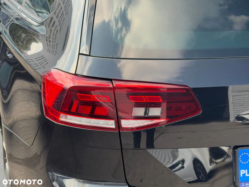 Volkswagen Passat Variant - 8