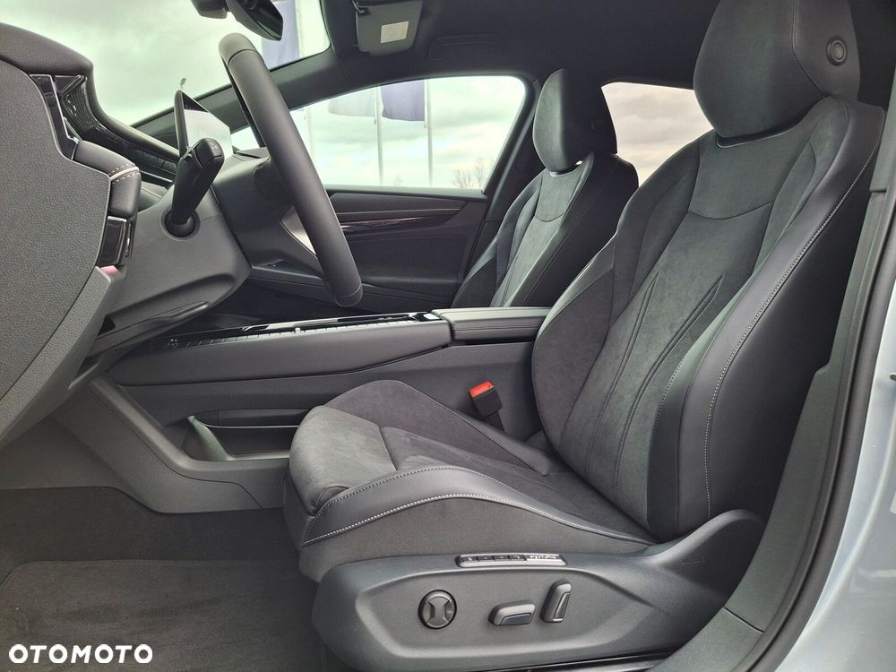 Volkswagen ID.7 77kWh Pro - 16