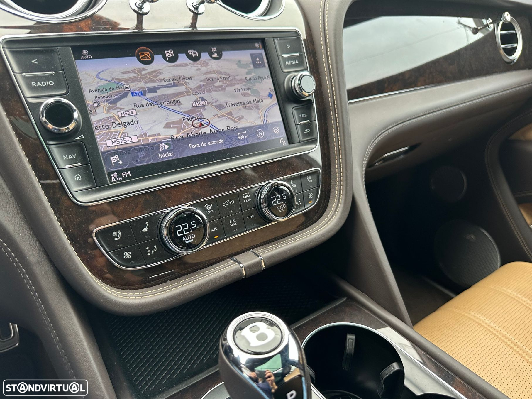 Bentley Bentayga Hybrid - 29