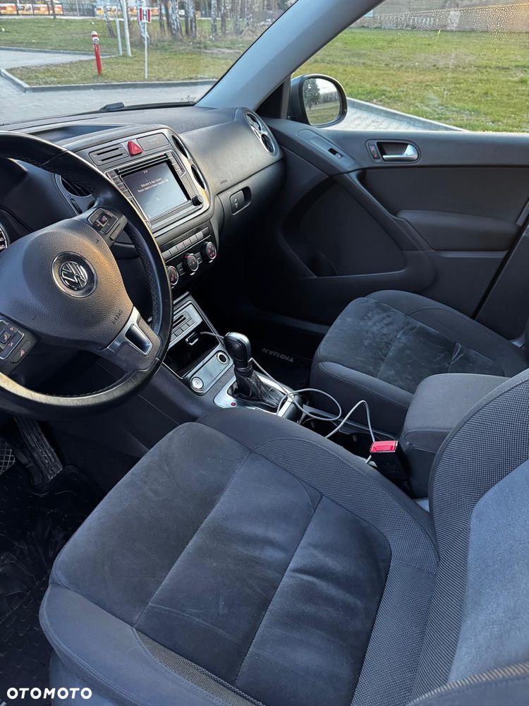Volkswagen Tiguan - 12