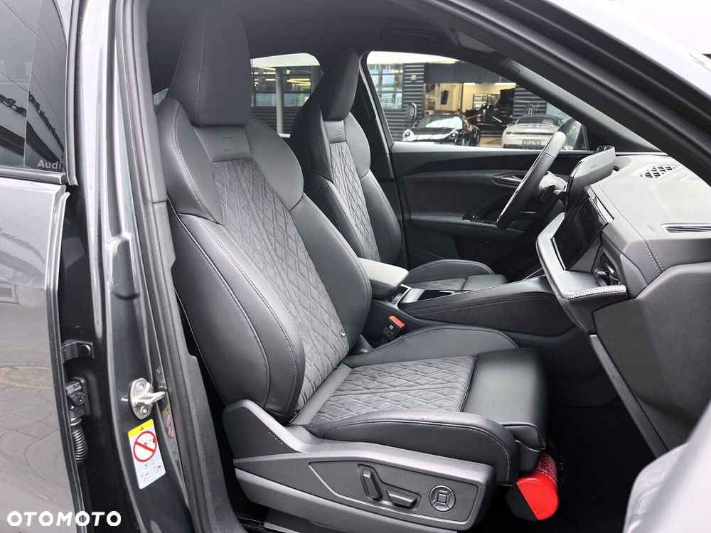 Audi Q5 Sportback - 25