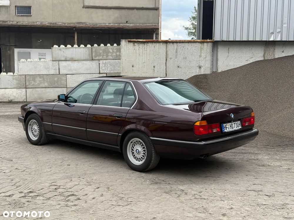 BMW Seria 7 730iL - 7