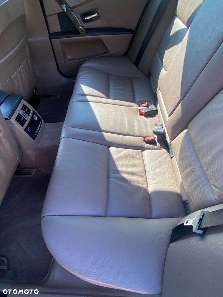 BMW Seria 5 - 21