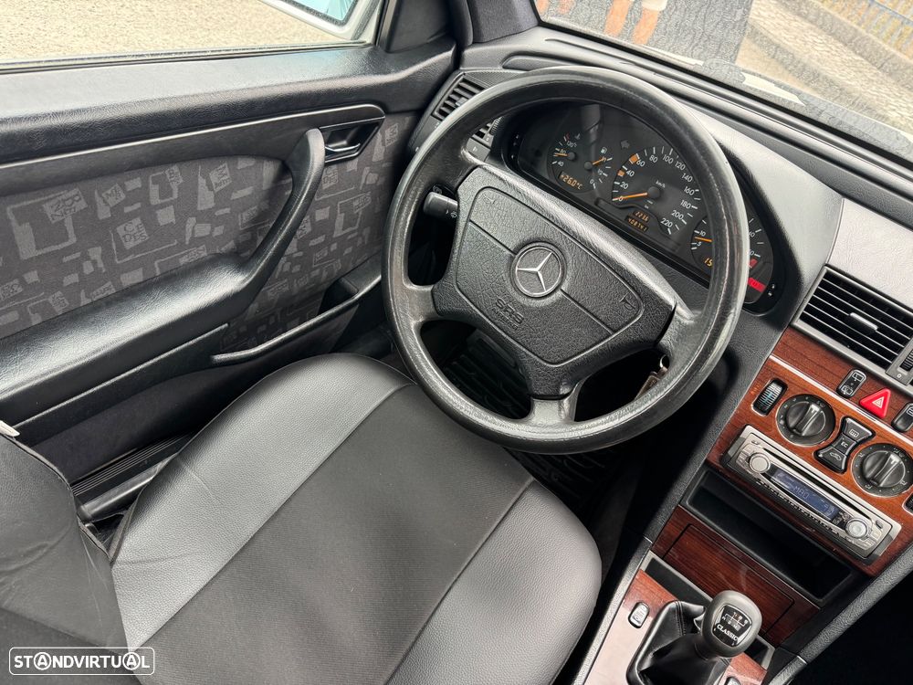Mercedes-Benz C 220 D Elegance - 12