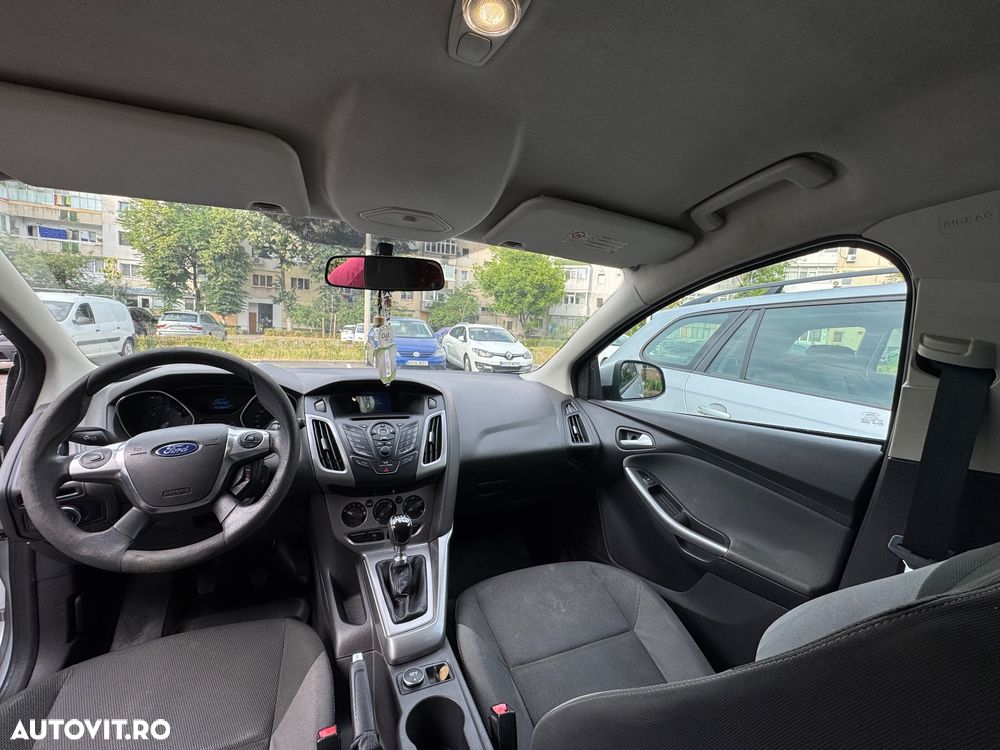 Ford Focus 1.6 TDCi DPF Trend - 6