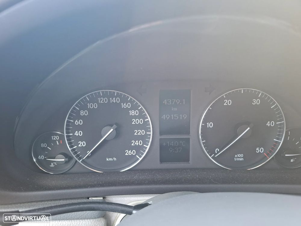 Mercedes-Benz C 200 - 9