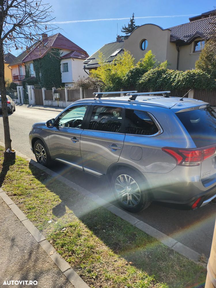 Mitsubishi Outlander 2.2L DI-D AS&G 6MT 4WD Intense A80 - 10