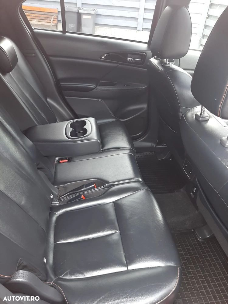 Mitsubishi Eclipse-Cross 1.5-litre 16-valve DOHC MIVEC 4X4 Instyle+ Aut. - 15