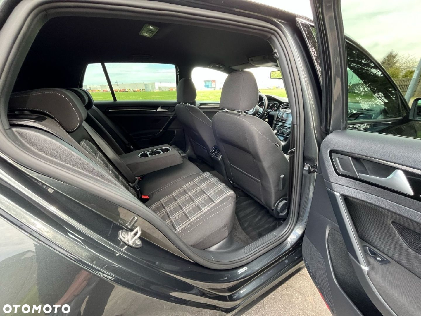 Volkswagen Golf - 7