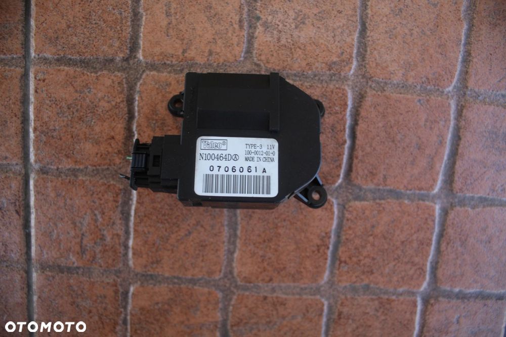 SILNICZEK NAGRZEWNICY NISSAN NOTE E11 100-0012-01-0 - 4