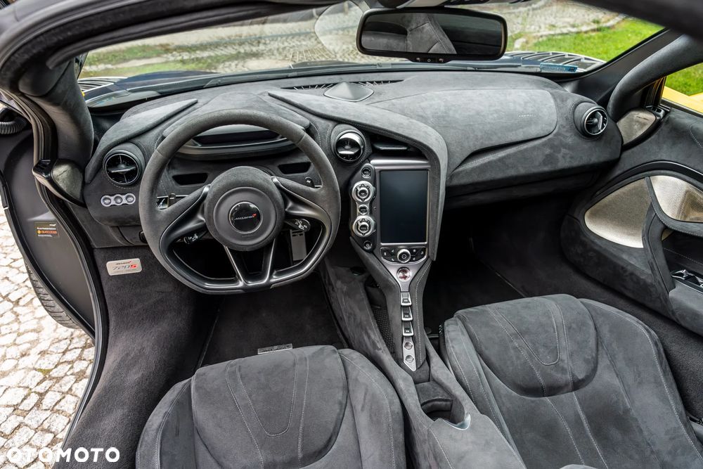 McLaren 720S Coupe Luxury - 29