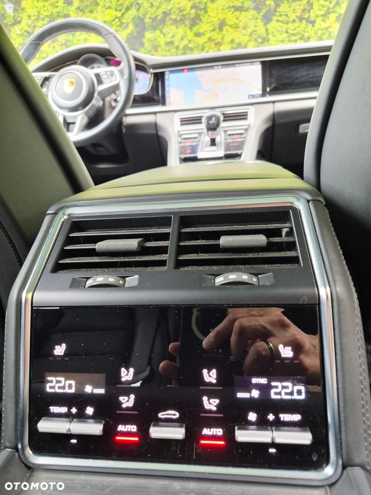 Porsche Panamera 4S - 13