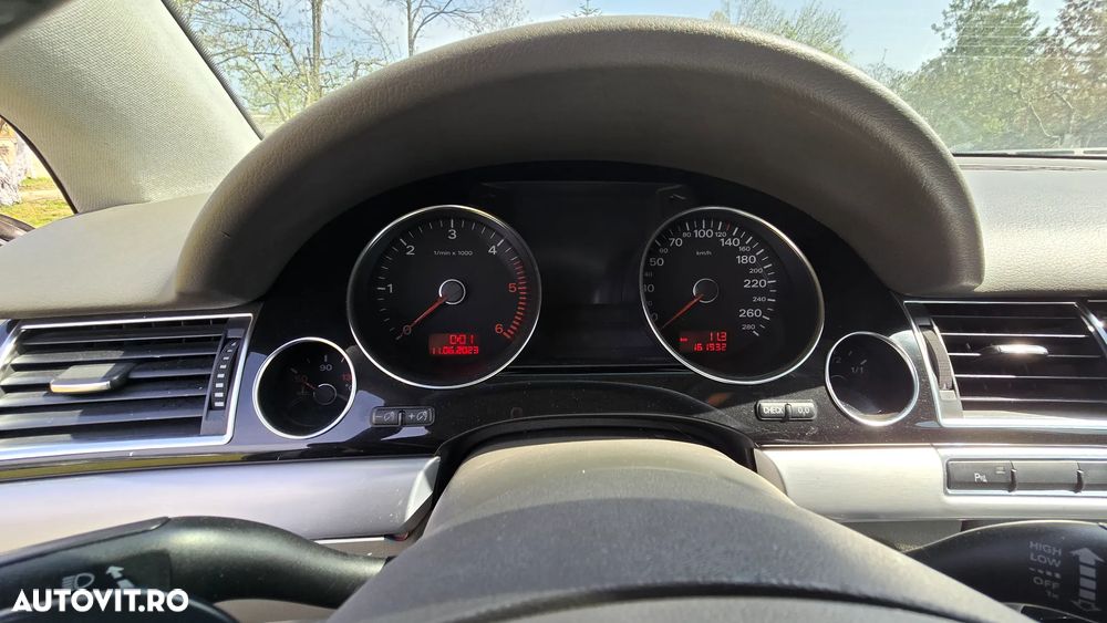 Audi A8 - 17