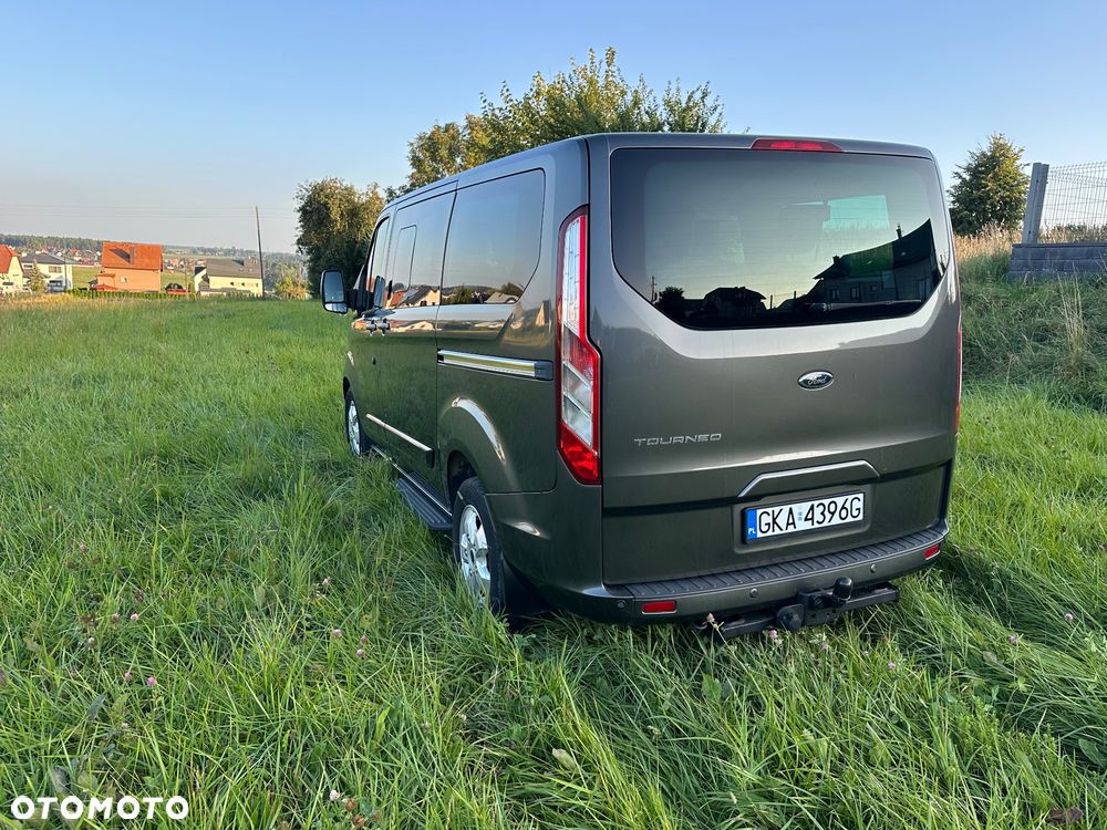 Ford Tourneo Custom 2.0 TDCi L1 Titanium - 4
