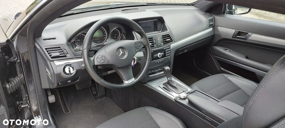 Mercedes-Benz Klasa E - 31