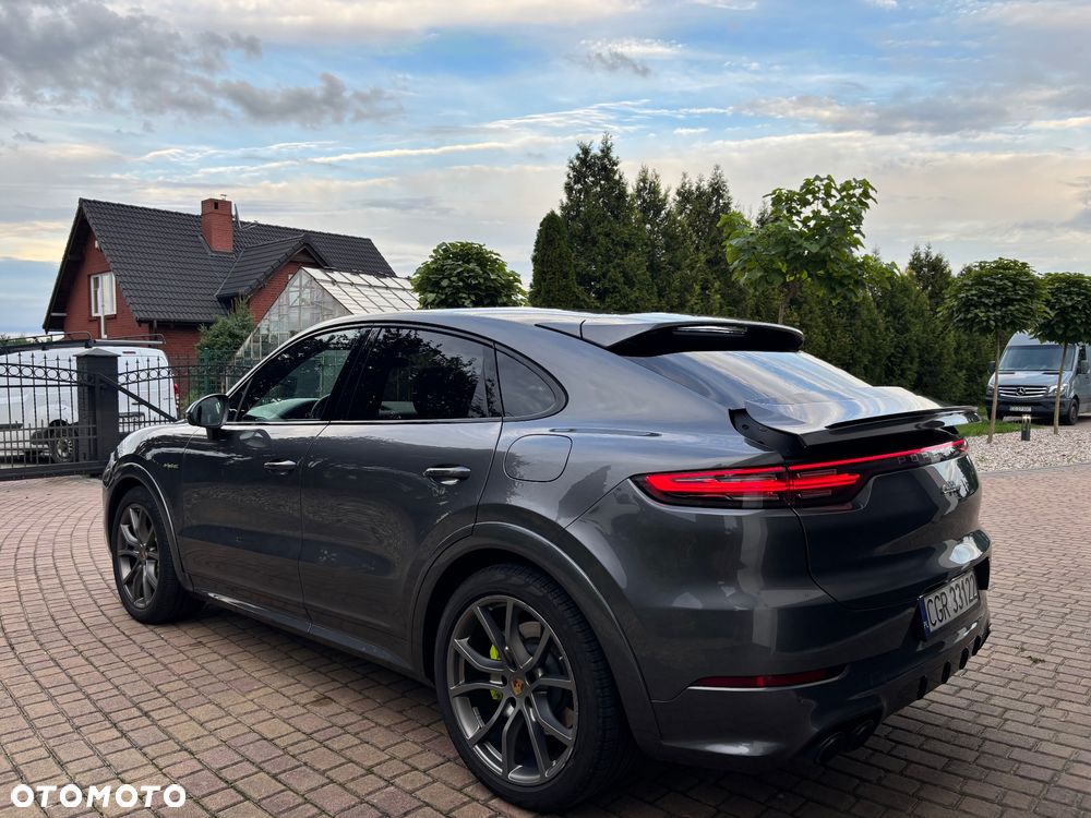 Porsche Cayenne - 4