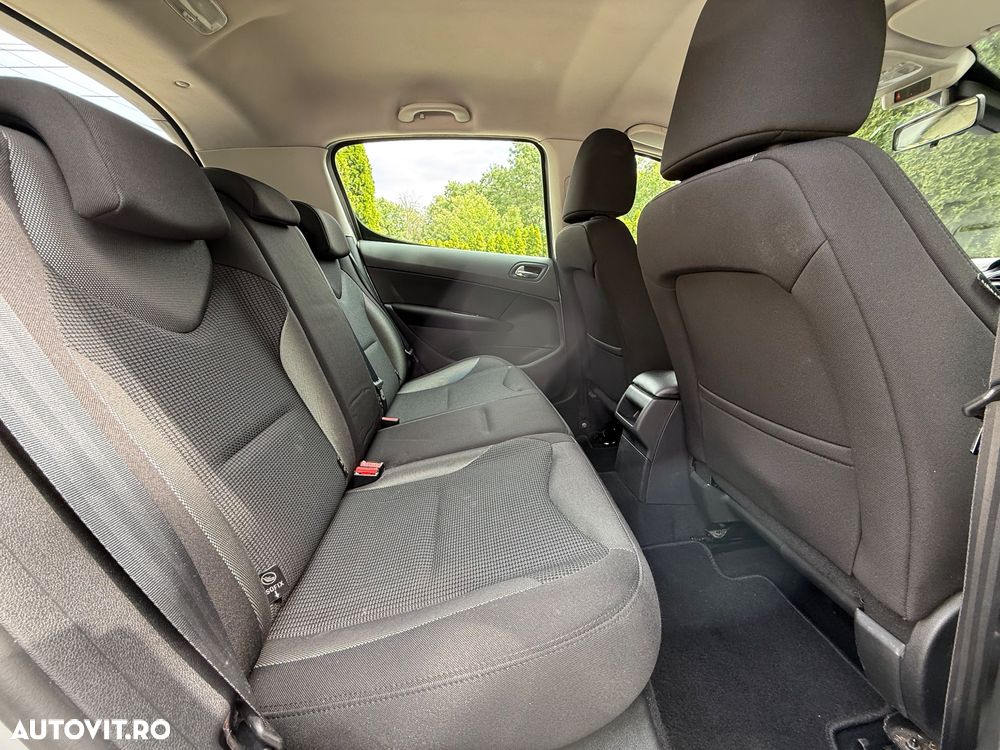 Peugeot 308 - 13