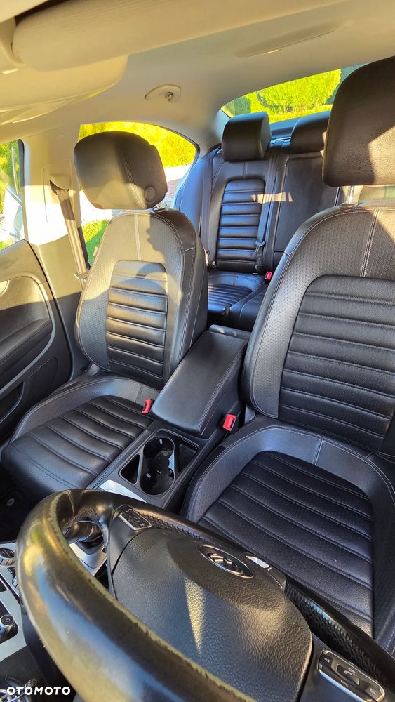 Volkswagen Passat CC - 12
