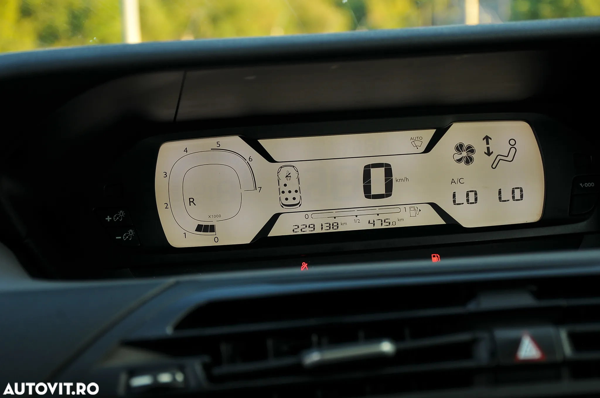 Citroën C4 Space Tourer Spacetourer BlueHDi 120 Stop&Start EAT6 SHINE - 7