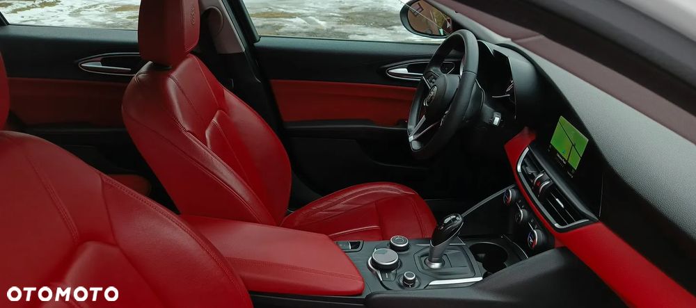 Alfa Romeo Giulia 2.2 D Turbo Super - 24