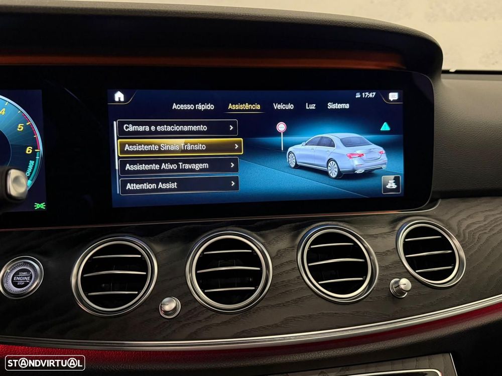 Mercedes-Benz E 300 de Avantgarde 4Matic - 24