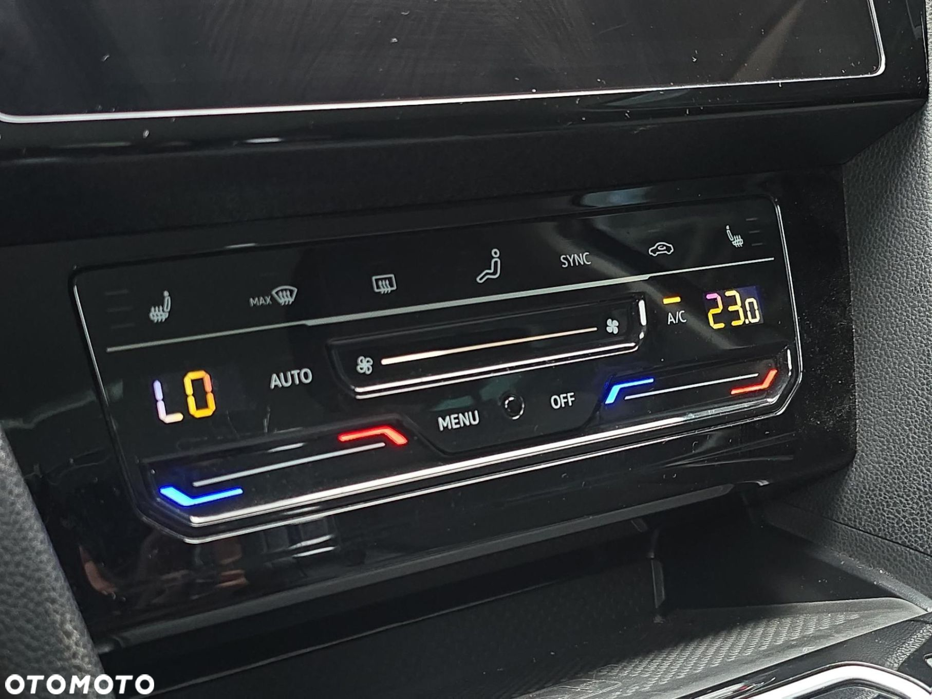 Volkswagen Passat 2.0 TDI EVO Elegance DSG - 18