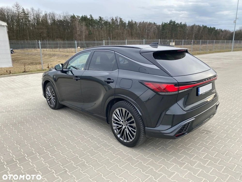 Lexus RX 500h F Sport Edition - 8