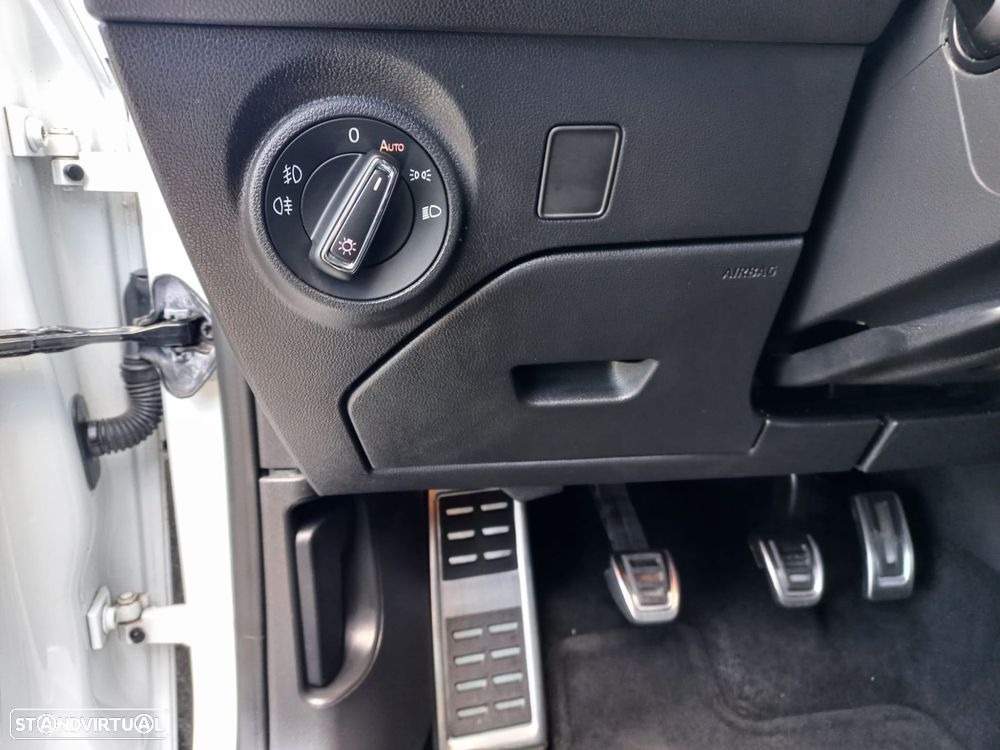 SEAT Leon ST 2.0 TDI FR S/S - 17