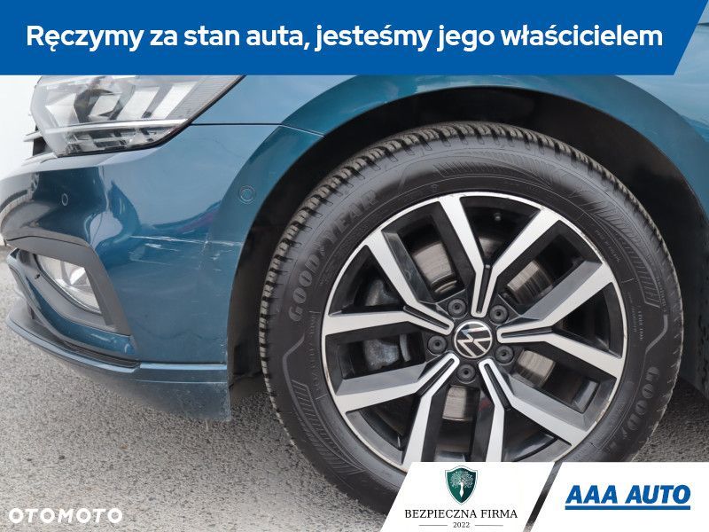 Volkswagen Passat - 17
