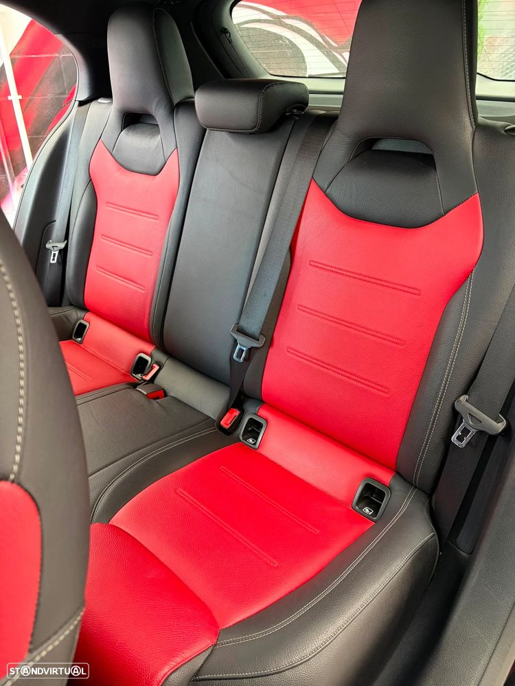 Mercedes-Benz A 180 d 7G-DCT AMG Line - 12