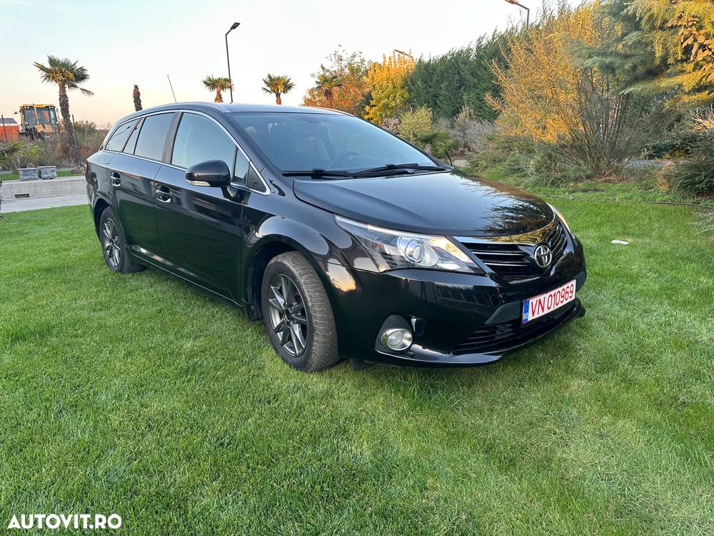 Toyota Avensis - 2