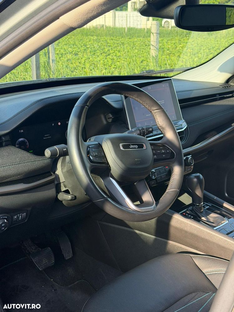 Jeep Compass 1.5 AT 2WD MHEV (Red) - 29