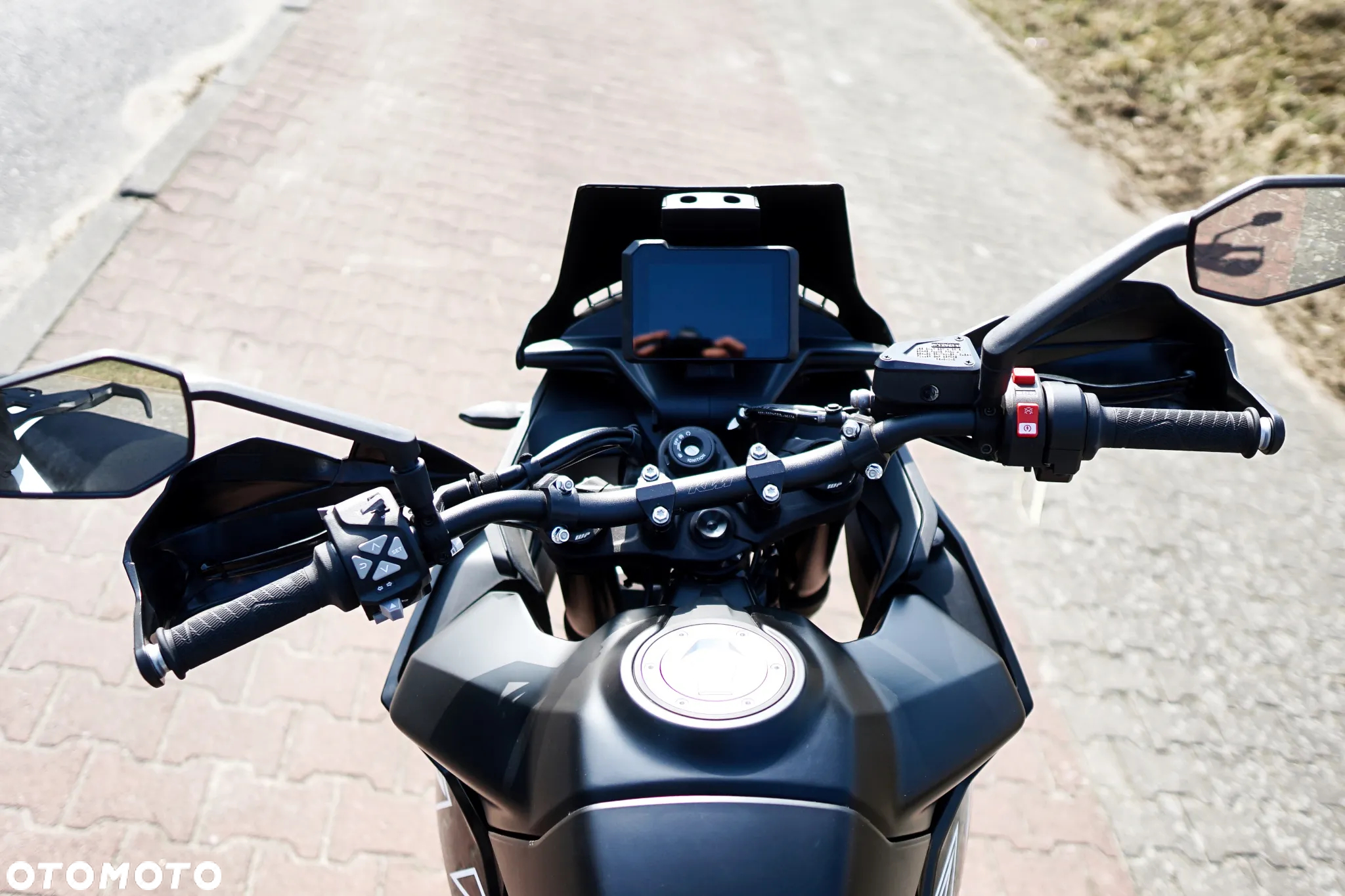 KTM SMT - 11