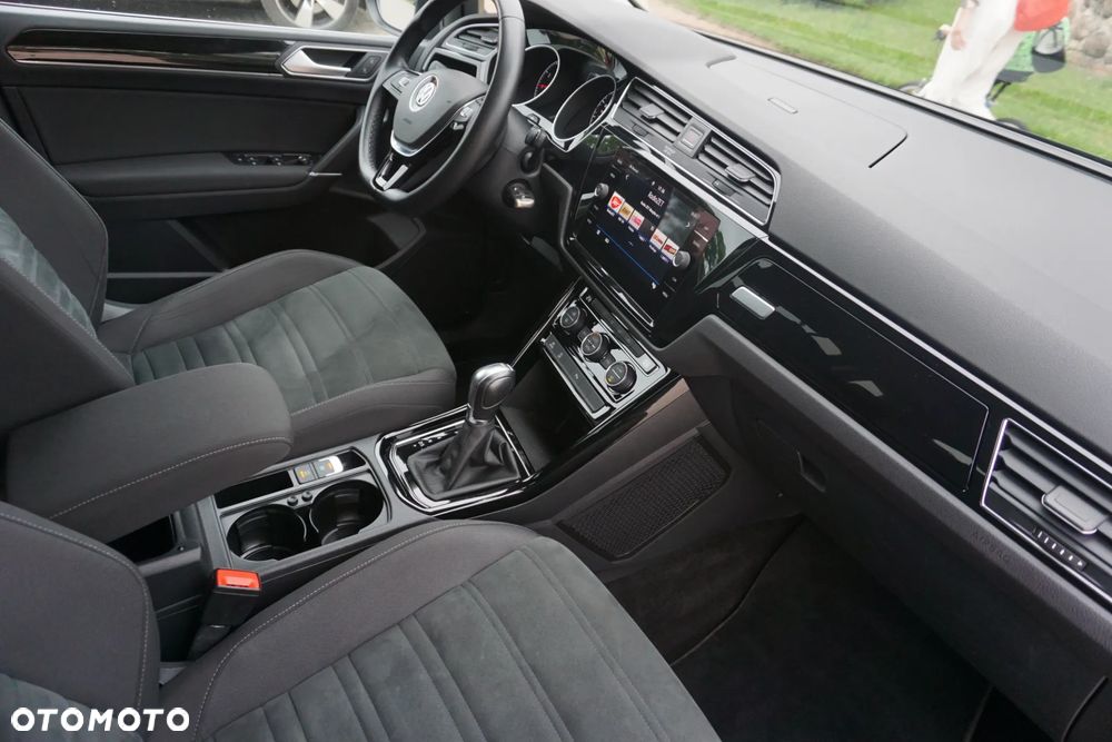 Volkswagen Touran 1.5 TSI EVO Highline DSG - 21