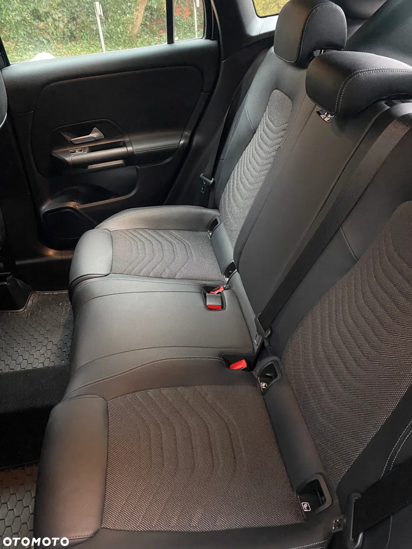 Mercedes-Benz GLA 200 Business Edition - 14