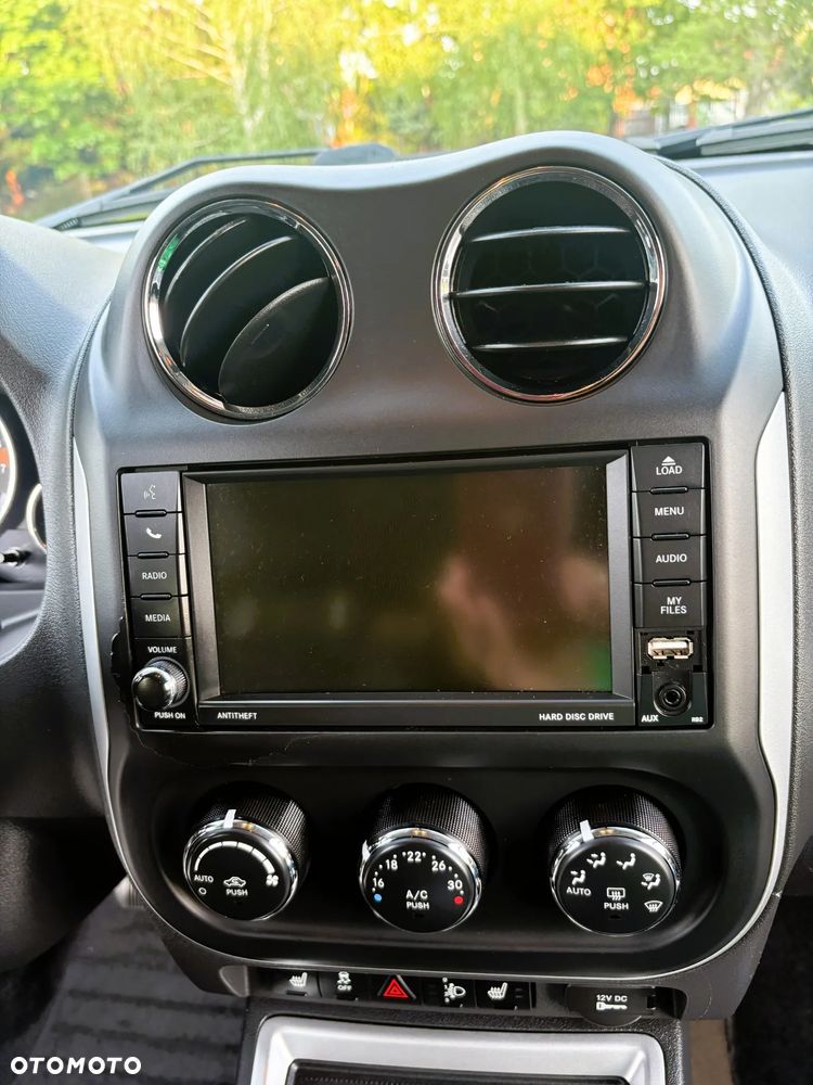 Jeep Compass - 28