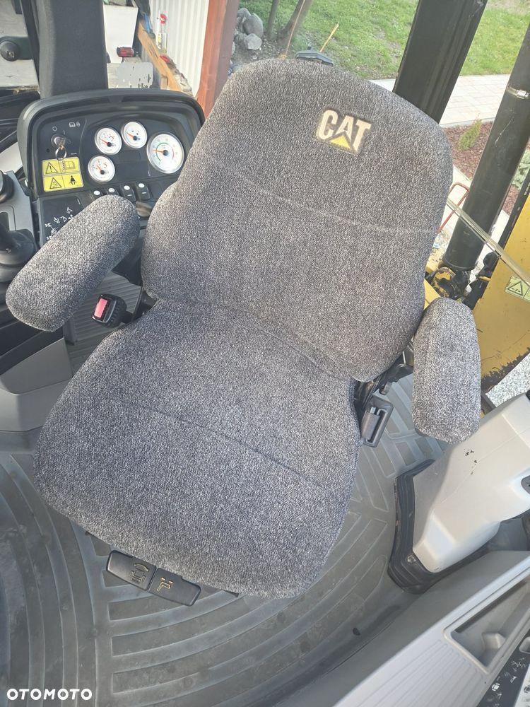 Caterpillar Cat 434E - 23