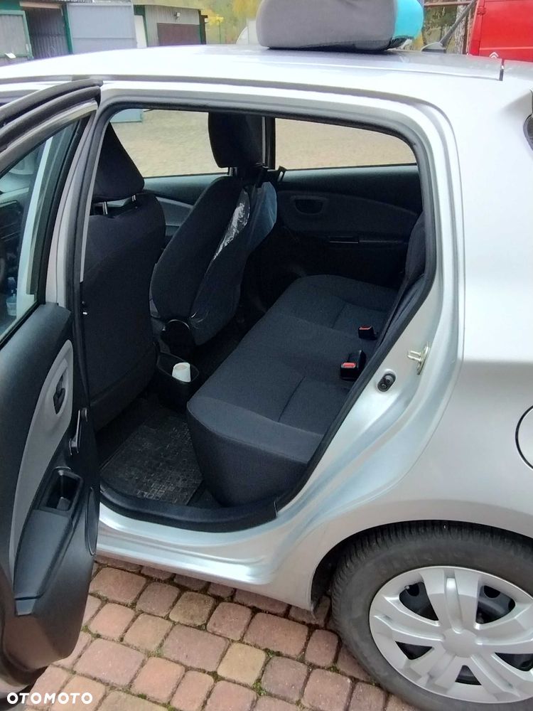 Toyota Yaris - 8