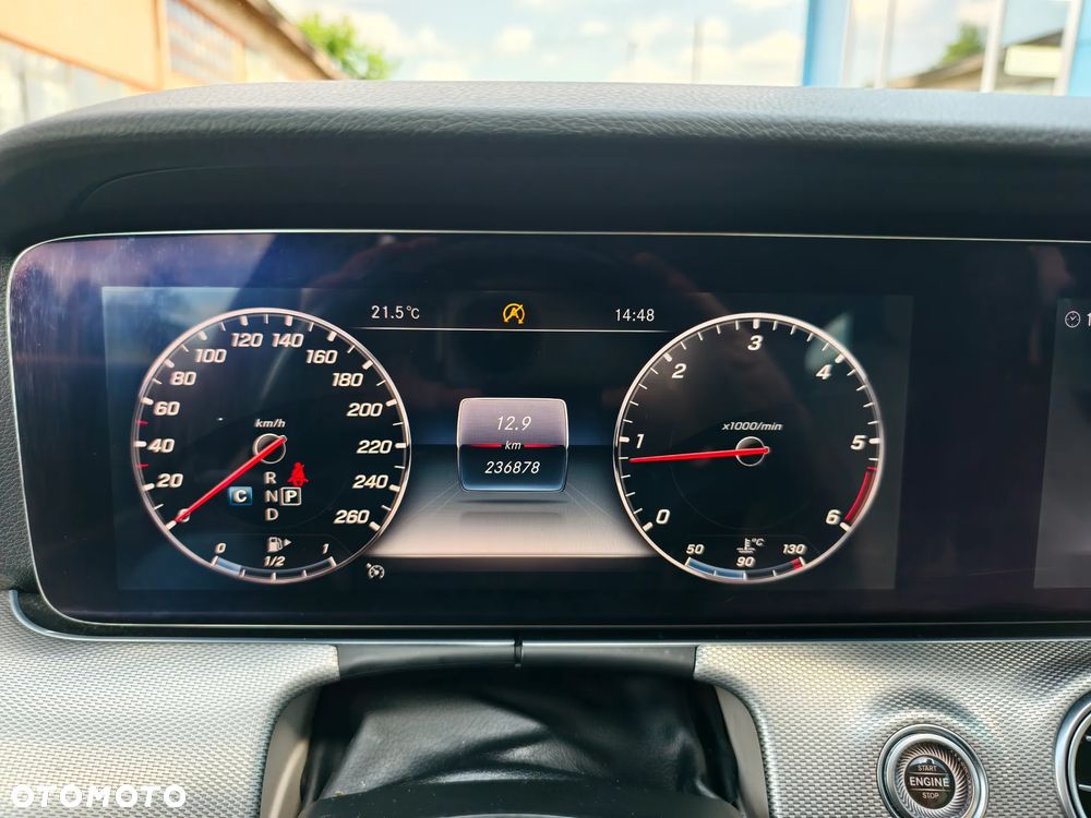 Mercedes-Benz Klasa E 300 d 9G-TRONIC Avantgarde - 31